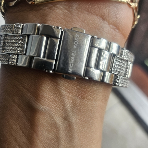 Michael Kors  Acces - Picture 5 of 10